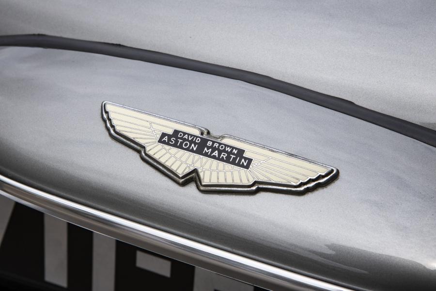 Логотип Aston Martin DB5 Bond Car 1965 года  (фото 13 из 36)